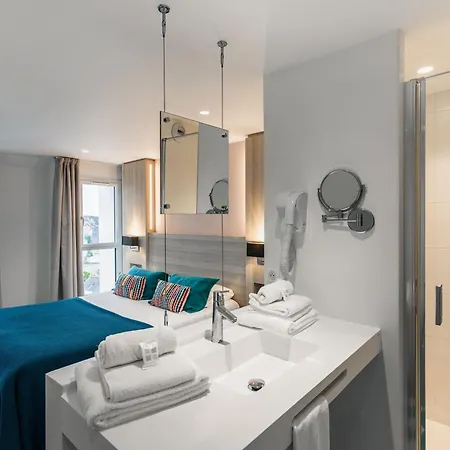 Le Cornouaille & Hotel