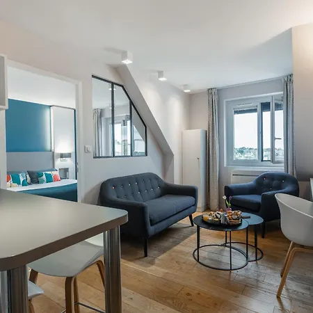 Le Cornouaille & Hotel 3*